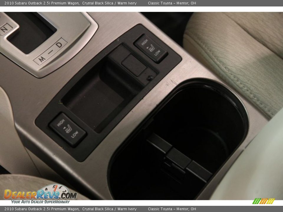 2010 Subaru Outback 2.5i Premium Wagon Crystal Black Silica / Warm Ivory Photo #17