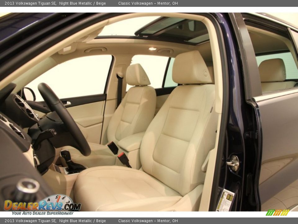 2013 Volkswagen Tiguan SE Night Blue Metallic / Beige Photo #5