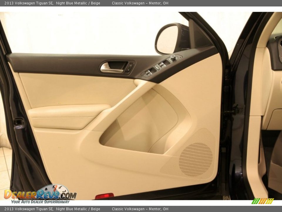 2013 Volkswagen Tiguan SE Night Blue Metallic / Beige Photo #6