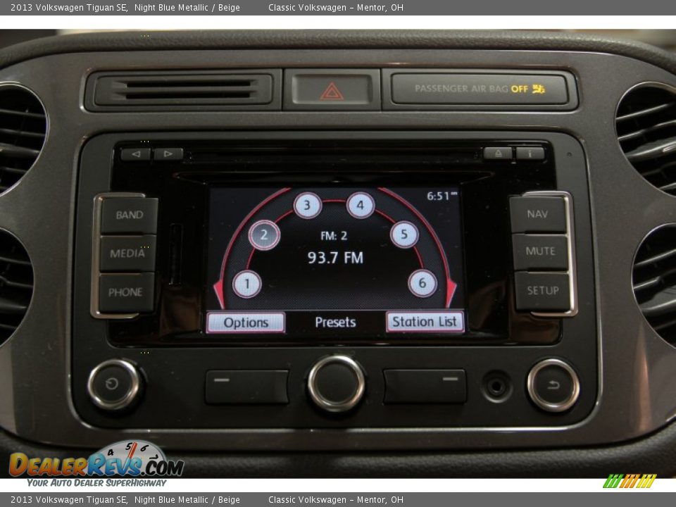 2013 Volkswagen Tiguan SE Night Blue Metallic / Beige Photo #13