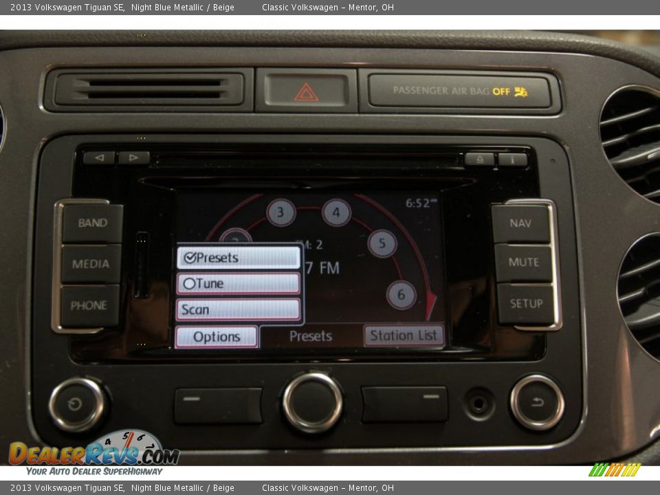 2013 Volkswagen Tiguan SE Night Blue Metallic / Beige Photo #14