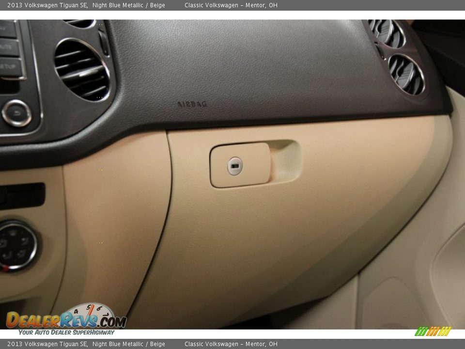 2013 Volkswagen Tiguan SE Night Blue Metallic / Beige Photo #28