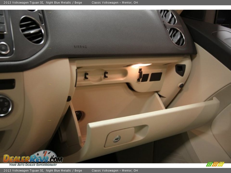 2013 Volkswagen Tiguan SE Night Blue Metallic / Beige Photo #29