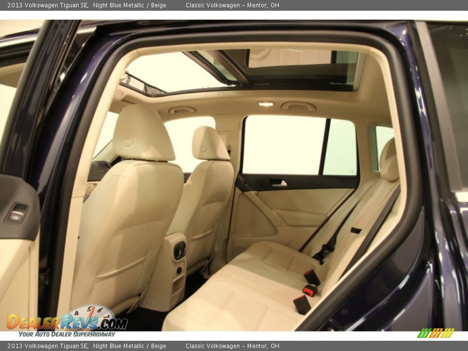 2013 Volkswagen Tiguan SE Night Blue Metallic / Beige Photo #32