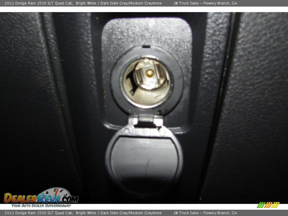 2011 Dodge Ram 1500 SLT Quad Cab Bright White / Dark Slate Gray/Medium Graystone Photo #32