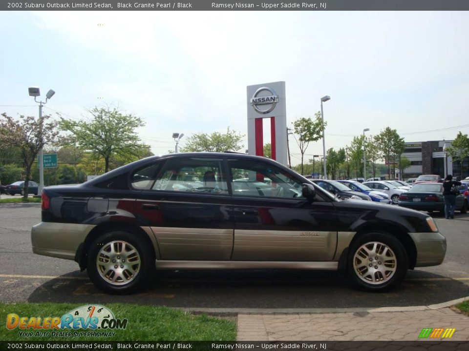 2002 Subaru Outback Limited Sedan Black Granite Pearl / Black Photo #10