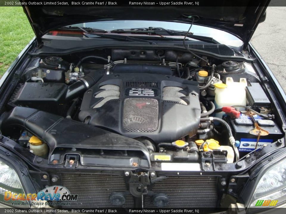 2002 Subaru Outback Limited Sedan Black Granite Pearl / Black Photo #16