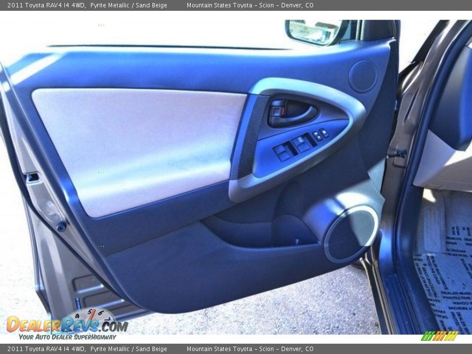 2011 Toyota RAV4 I4 4WD Pyrite Metallic / Sand Beige Photo #21