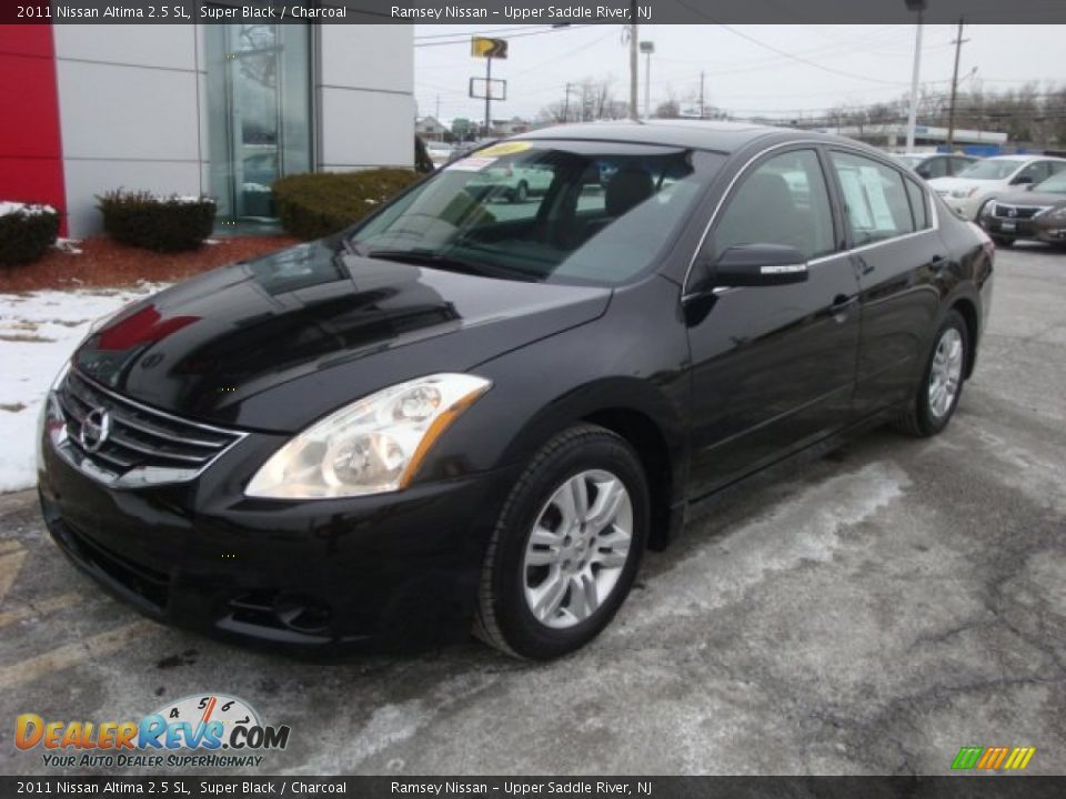2011 Nissan Altima 2.5 SL Super Black / Charcoal Photo #1