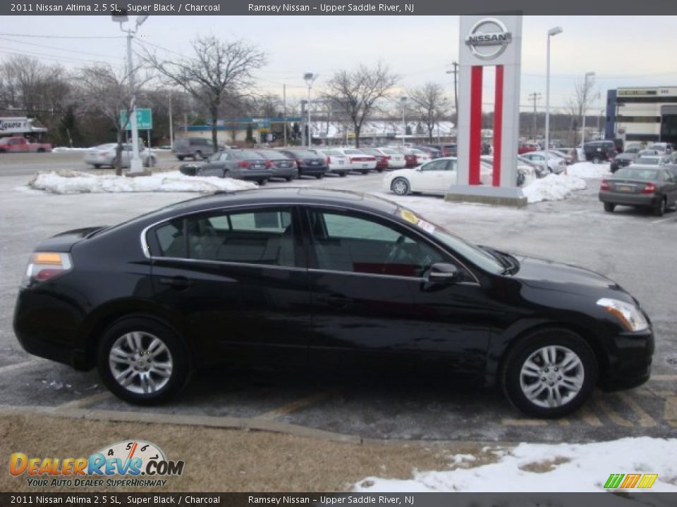 2011 Nissan Altima 2.5 SL Super Black / Charcoal Photo #4