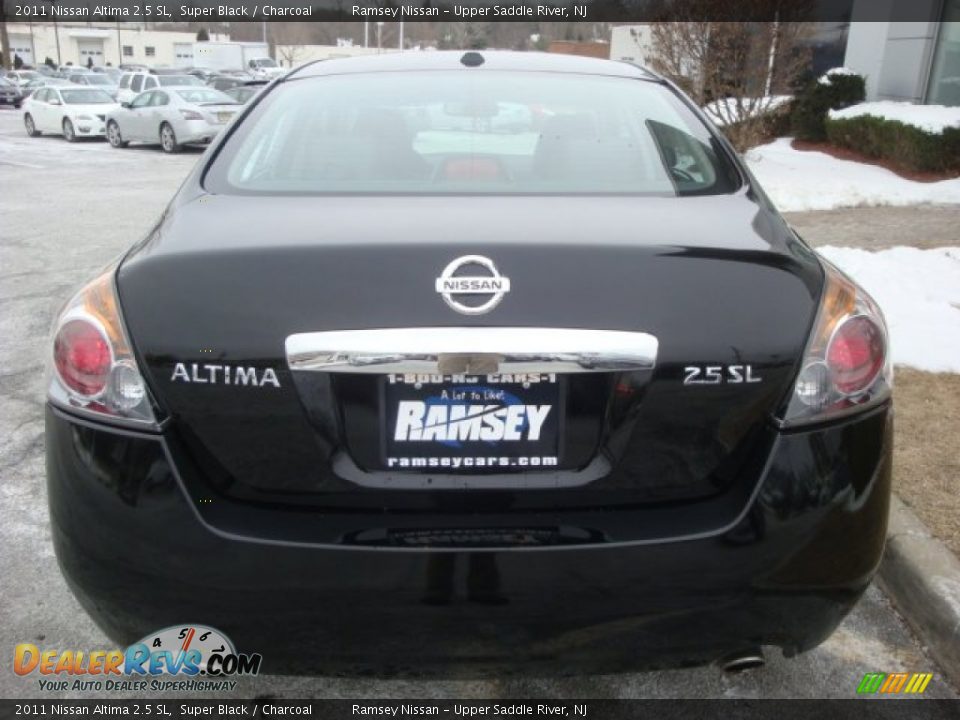 2011 Nissan Altima 2.5 SL Super Black / Charcoal Photo #6