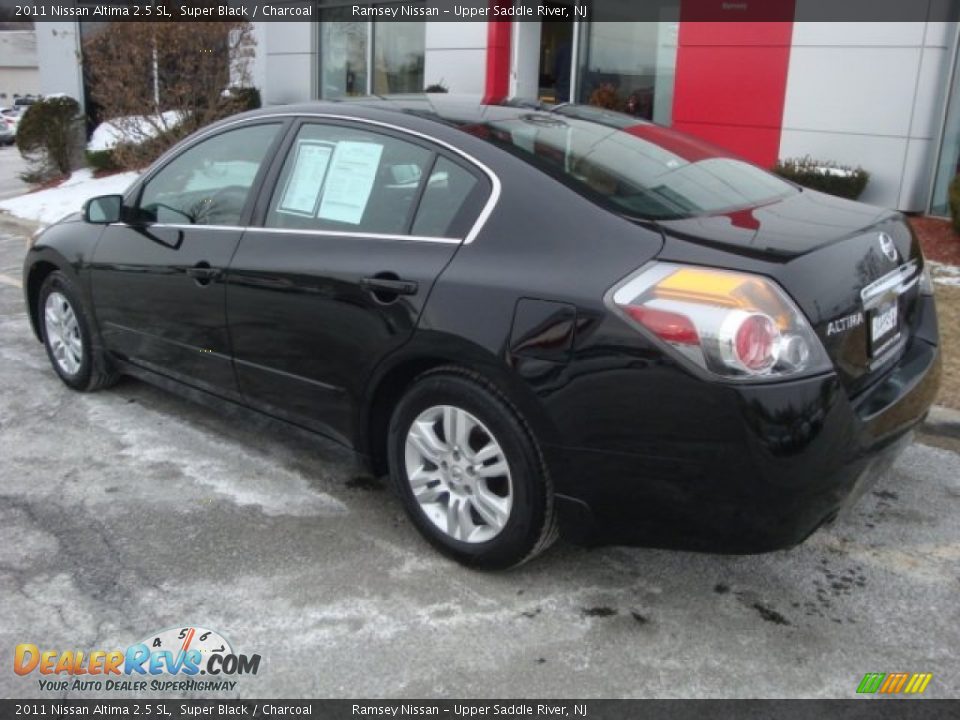 2011 Nissan Altima 2.5 SL Super Black / Charcoal Photo #7