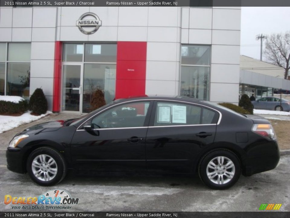 2011 Nissan Altima 2.5 SL Super Black / Charcoal Photo #8