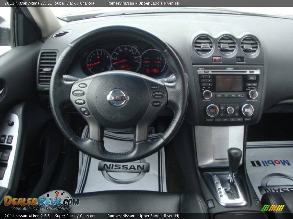 2011 Nissan Altima 2.5 SL Super Black / Charcoal Photo #12