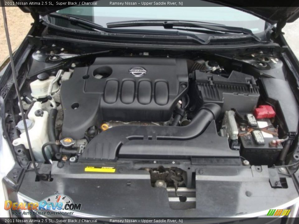2011 Nissan Altima 2.5 SL Super Black / Charcoal Photo #25