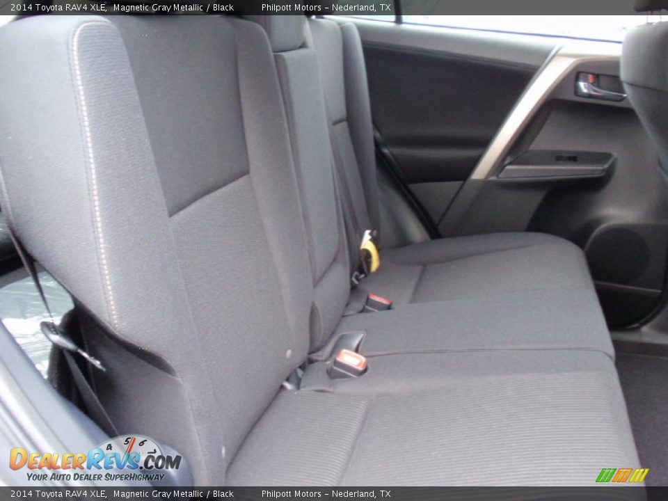 2014 Toyota RAV4 XLE Magnetic Gray Metallic / Black Photo #21