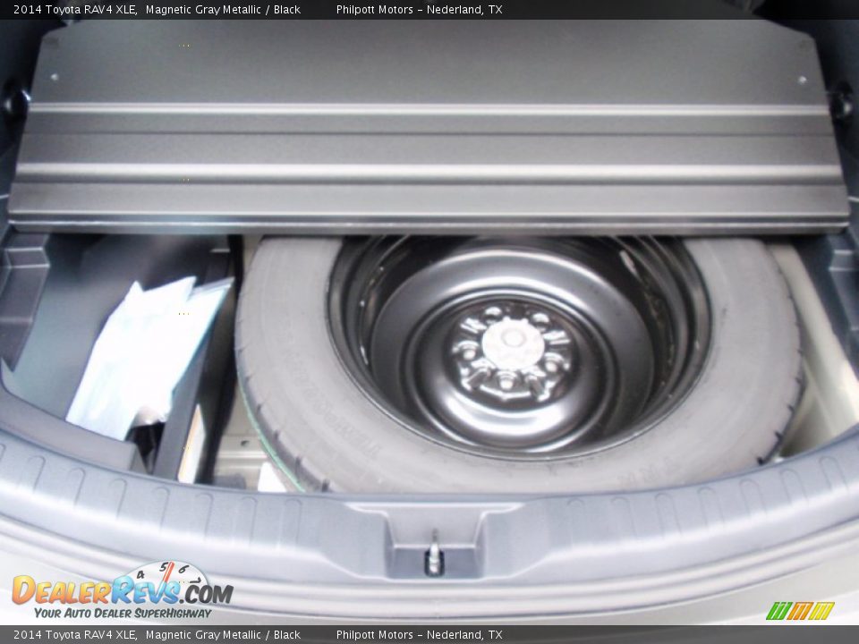 2014 Toyota RAV4 XLE Magnetic Gray Metallic / Black Photo #23