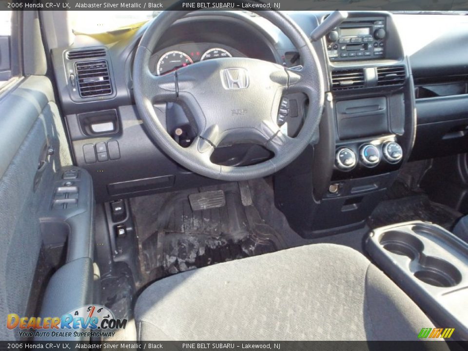 2006 Honda CR-V LX Alabaster Silver Metallic / Black Photo #11