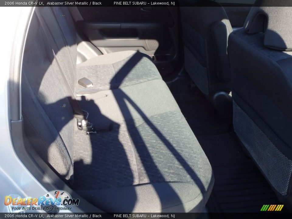 2006 Honda CR-V LX Alabaster Silver Metallic / Black Photo #14