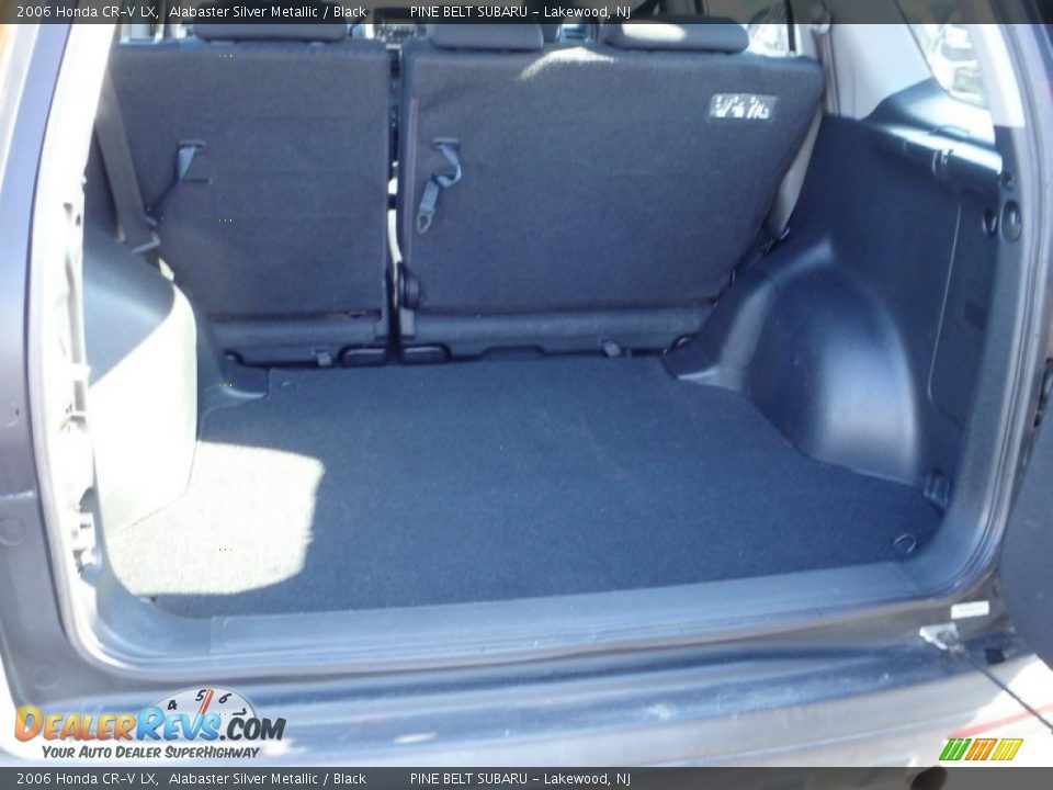 2006 Honda CR-V LX Alabaster Silver Metallic / Black Photo #16