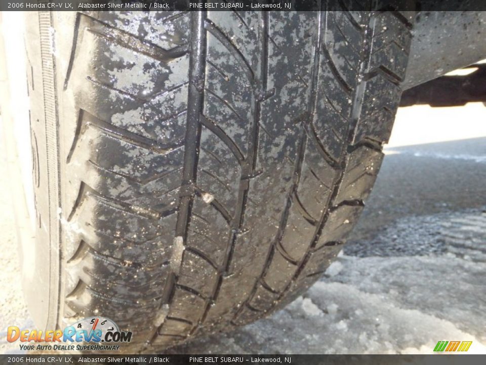 2006 Honda CR-V LX Alabaster Silver Metallic / Black Photo #21