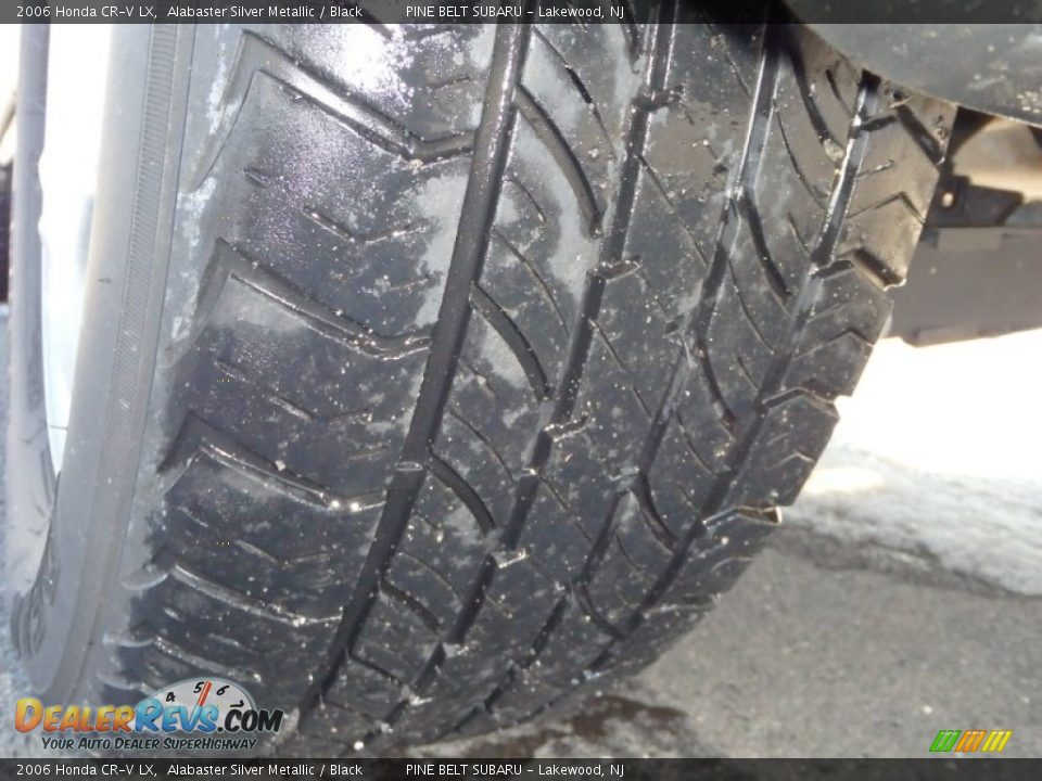 2006 Honda CR-V LX Alabaster Silver Metallic / Black Photo #22