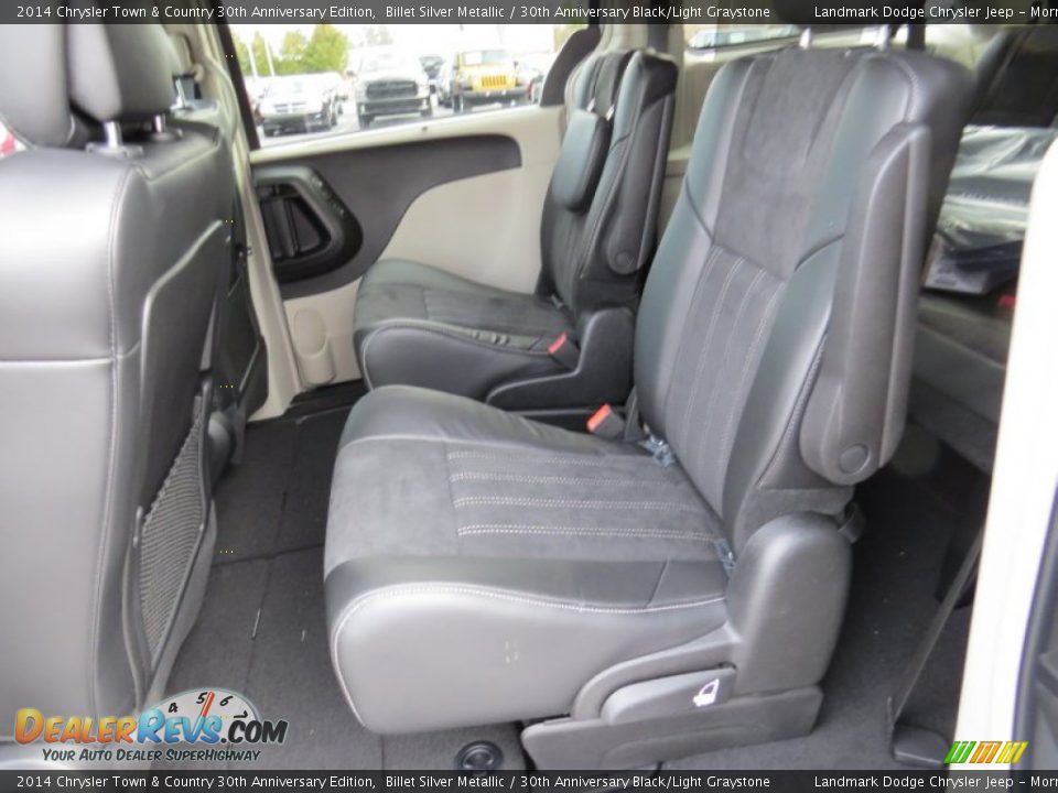 2014 Chrysler Town & Country 30th Anniversary Edition Billet Silver Metallic / 30th Anniversary Black/Light Graystone Photo #9