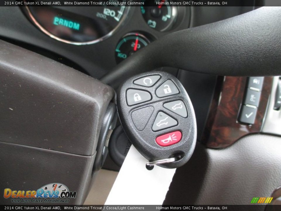2014 GMC Yukon XL Denali AWD White Diamond Tricoat / Cocoa/Light Cashmere Photo #14