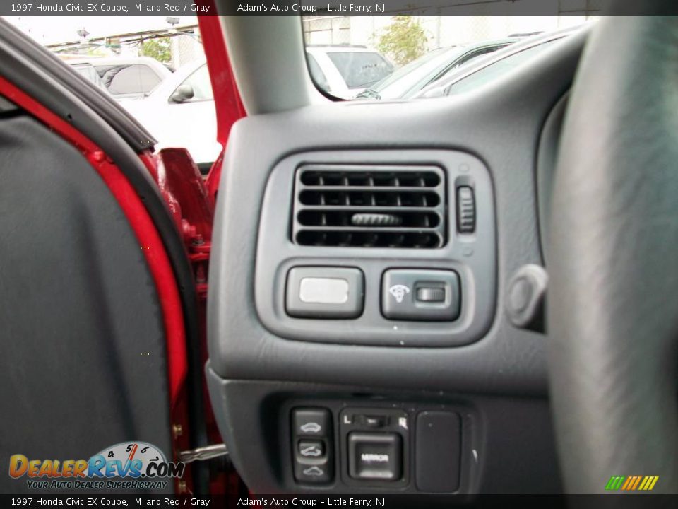 1997 Honda Civic EX Coupe Milano Red / Gray Photo #16