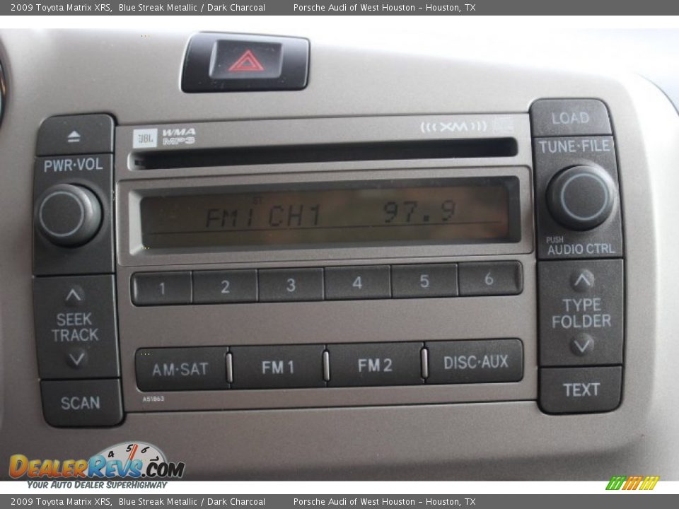 Controls of 2009 Toyota Matrix XRS Photo #20