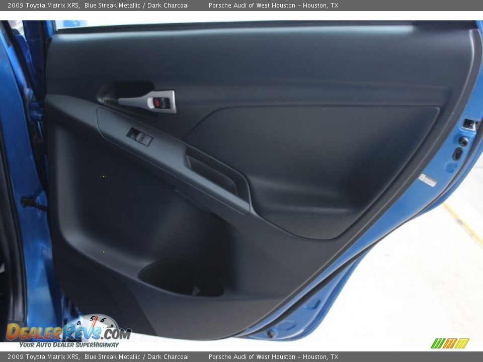 2009 Toyota Matrix XRS Blue Streak Metallic / Dark Charcoal Photo #32