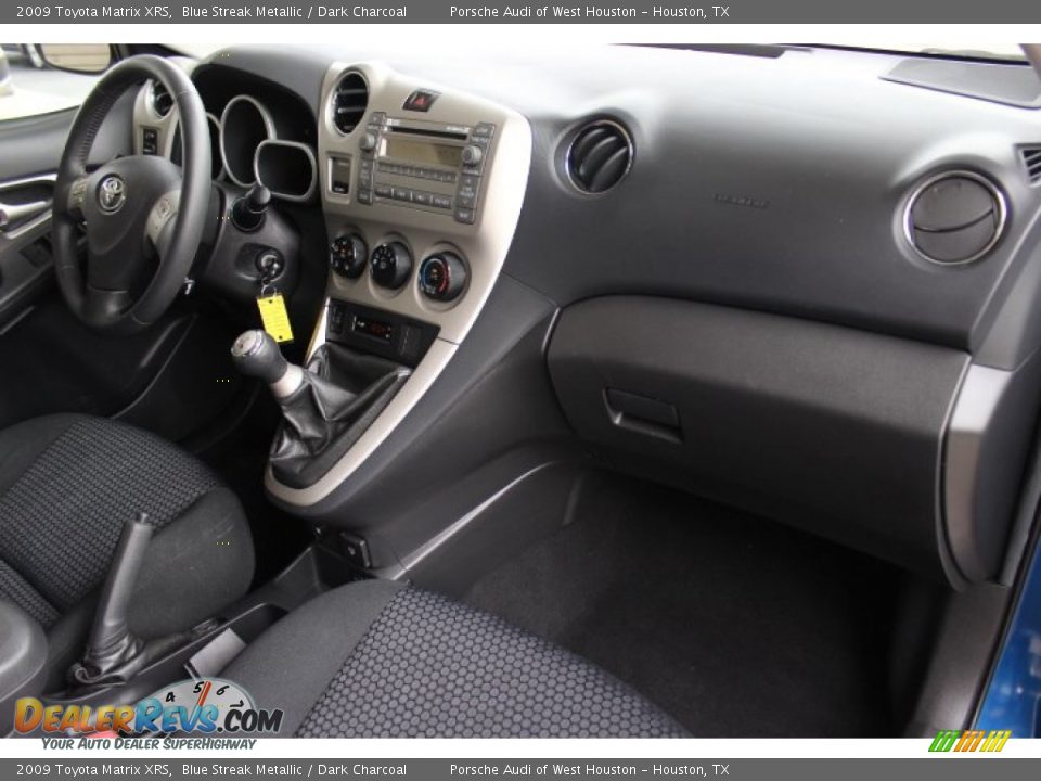Dark Charcoal Interior - 2009 Toyota Matrix XRS Photo #35