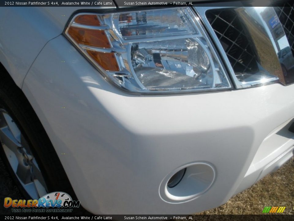 2012 Nissan Pathfinder S 4x4 Avalanche White / Cafe Latte Photo #11