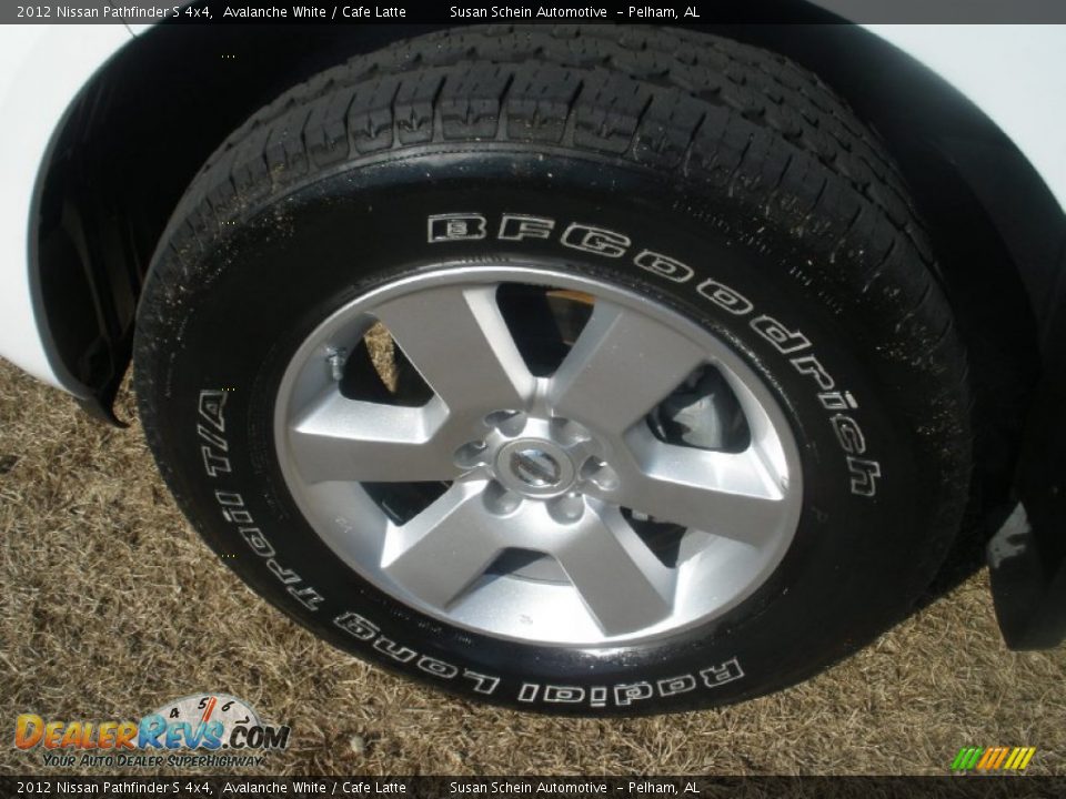 2012 Nissan Pathfinder S 4x4 Avalanche White / Cafe Latte Photo #20