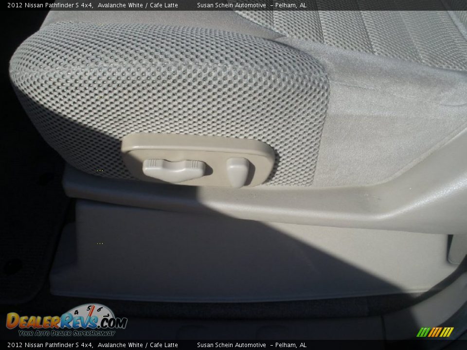 2012 Nissan Pathfinder S 4x4 Avalanche White / Cafe Latte Photo #25