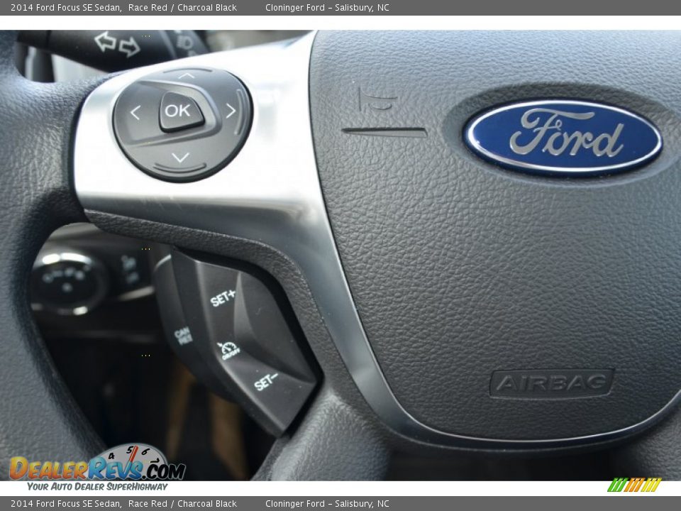 2014 Ford Focus SE Sedan Race Red / Charcoal Black Photo #16