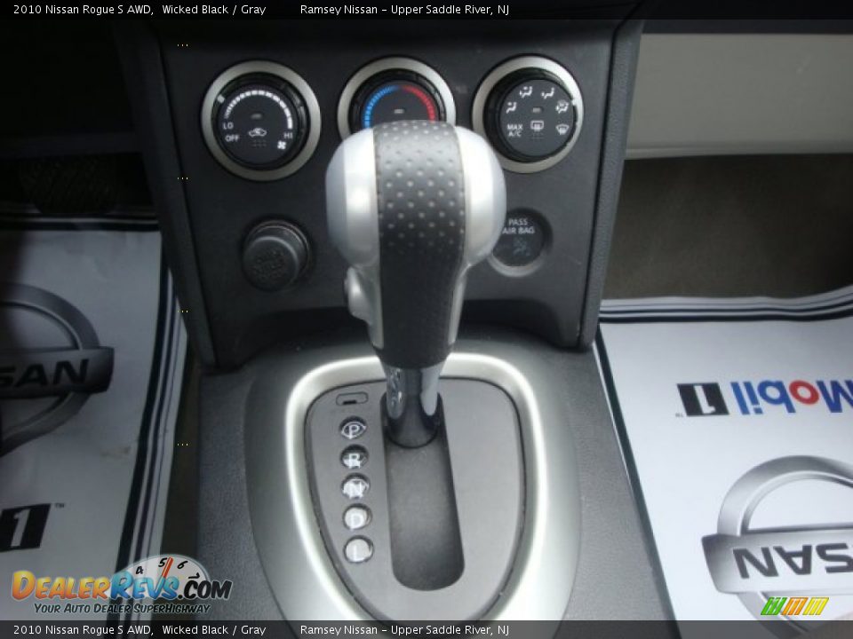 2010 Nissan Rogue S AWD Wicked Black / Gray Photo #23