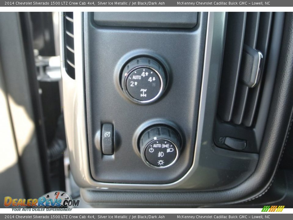 2014 Chevrolet Silverado 1500 LTZ Crew Cab 4x4 Silver Ice Metallic / Jet Black/Dark Ash Photo #10