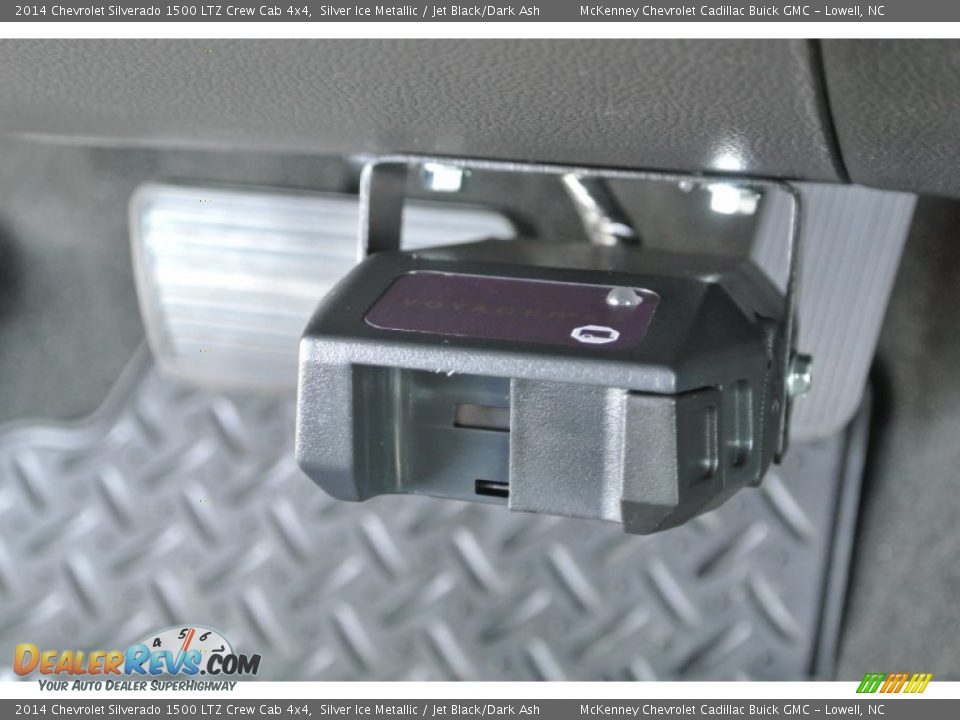 2014 Chevrolet Silverado 1500 LTZ Crew Cab 4x4 Silver Ice Metallic / Jet Black/Dark Ash Photo #11