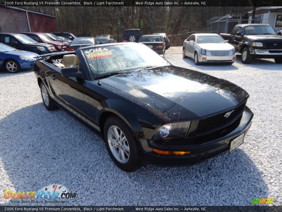 2006 Ford Mustang V6 Premium Convertible Black / Light Parchment Photo #3