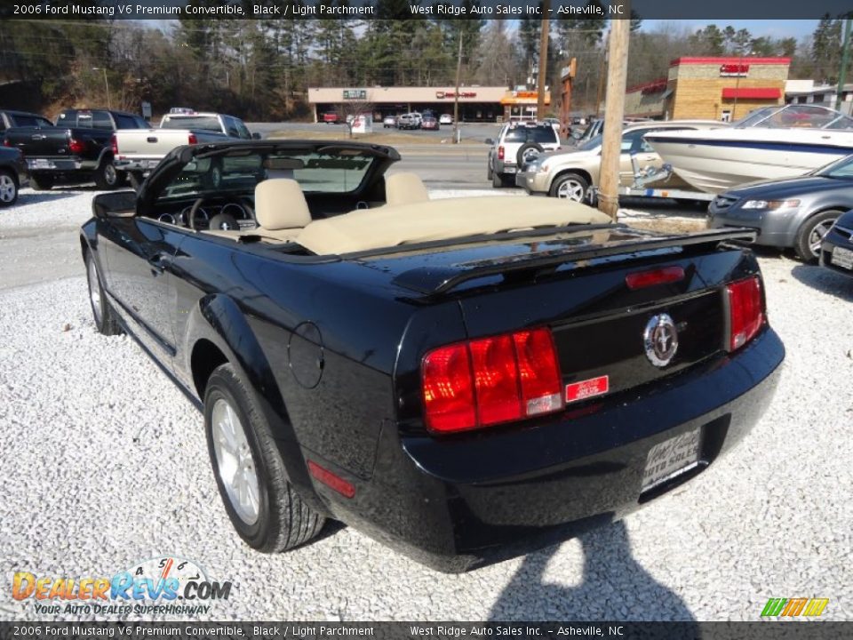 2006 Ford Mustang V6 Premium Convertible Black / Light Parchment Photo #7