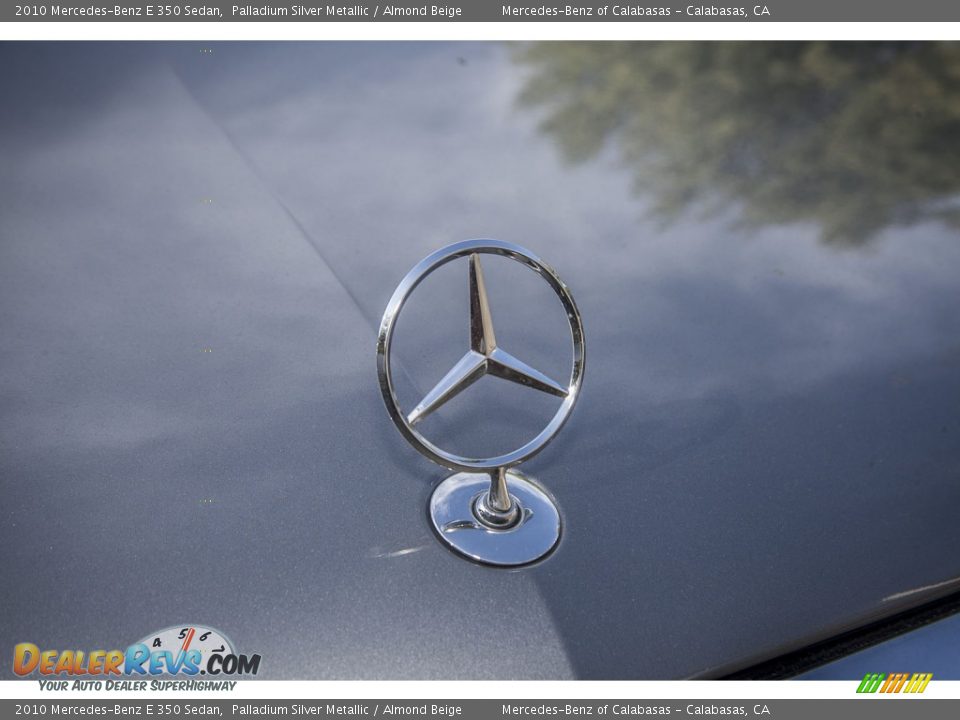 2010 Mercedes-Benz E 350 Sedan Palladium Silver Metallic / Almond Beige Photo #29
