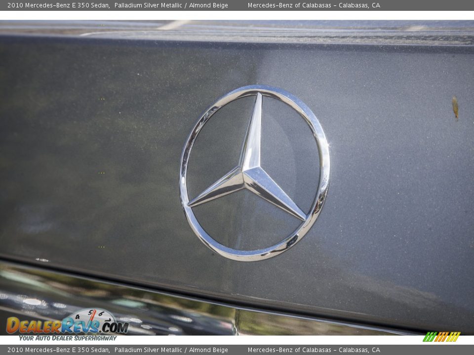 2010 Mercedes-Benz E 350 Sedan Palladium Silver Metallic / Almond Beige Photo #31