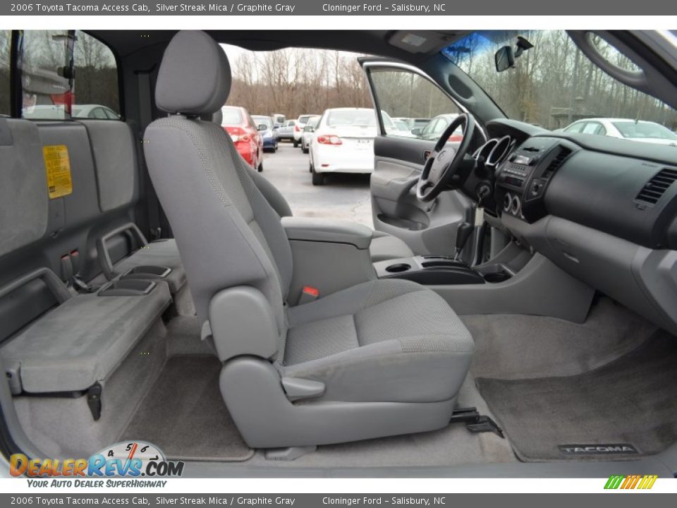 2006 Toyota Tacoma Access Cab Silver Streak Mica / Graphite Gray Photo #13