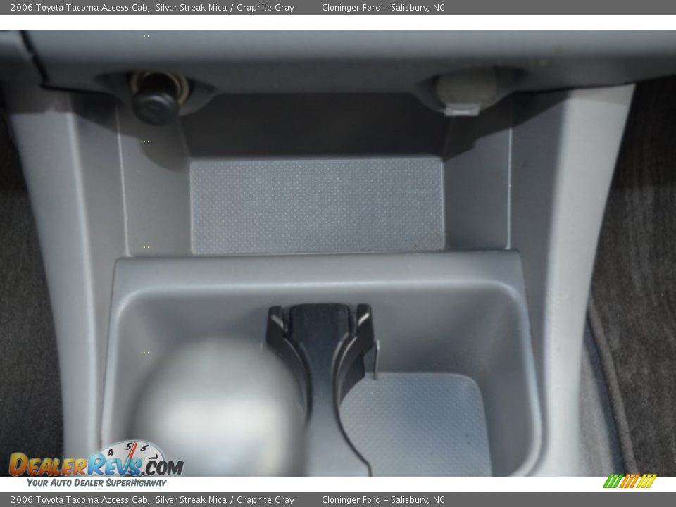 2006 Toyota Tacoma Access Cab Silver Streak Mica / Graphite Gray Photo #17