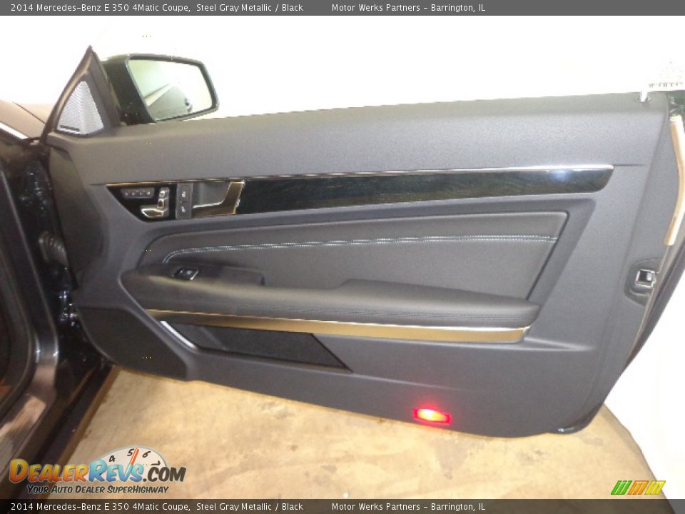 Door Panel of 2014 Mercedes-Benz E 350 4Matic Coupe Photo #30