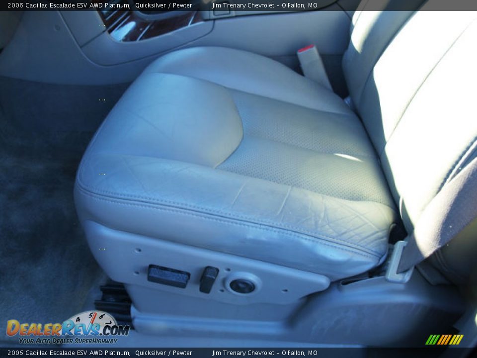 2006 Cadillac Escalade ESV AWD Platinum Quicksilver / Pewter Photo #16