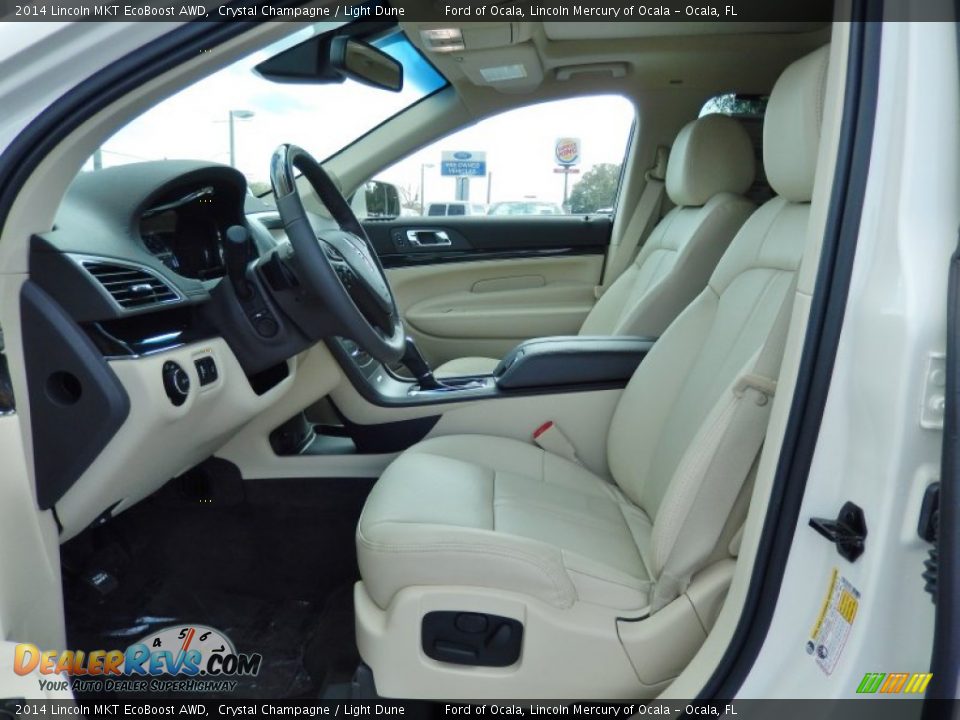 Front Seat of 2014 Lincoln MKT EcoBoost AWD Photo #6
