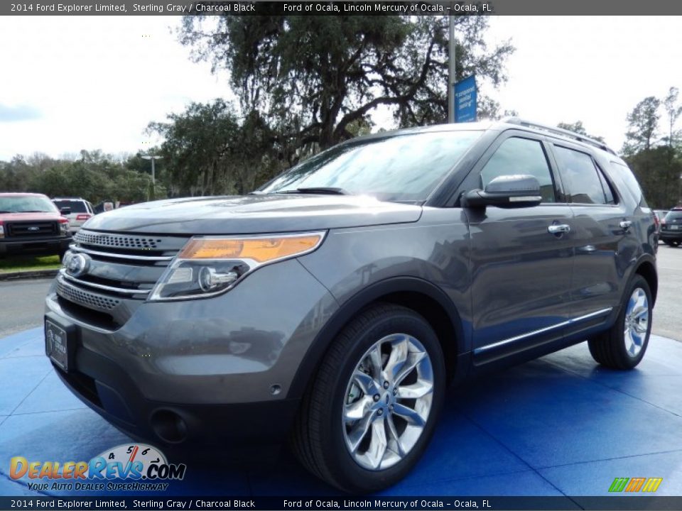 Front 3/4 View of 2014 Ford Explorer Limited Photo #1