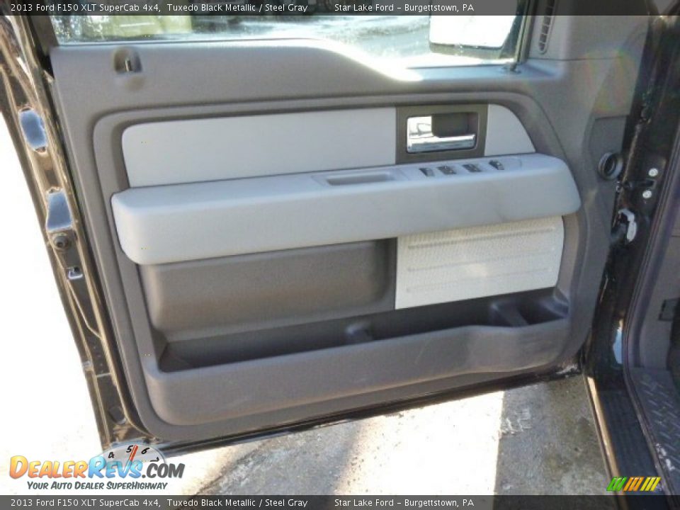 2013 Ford F150 XLT SuperCab 4x4 Tuxedo Black Metallic / Steel Gray Photo #11
